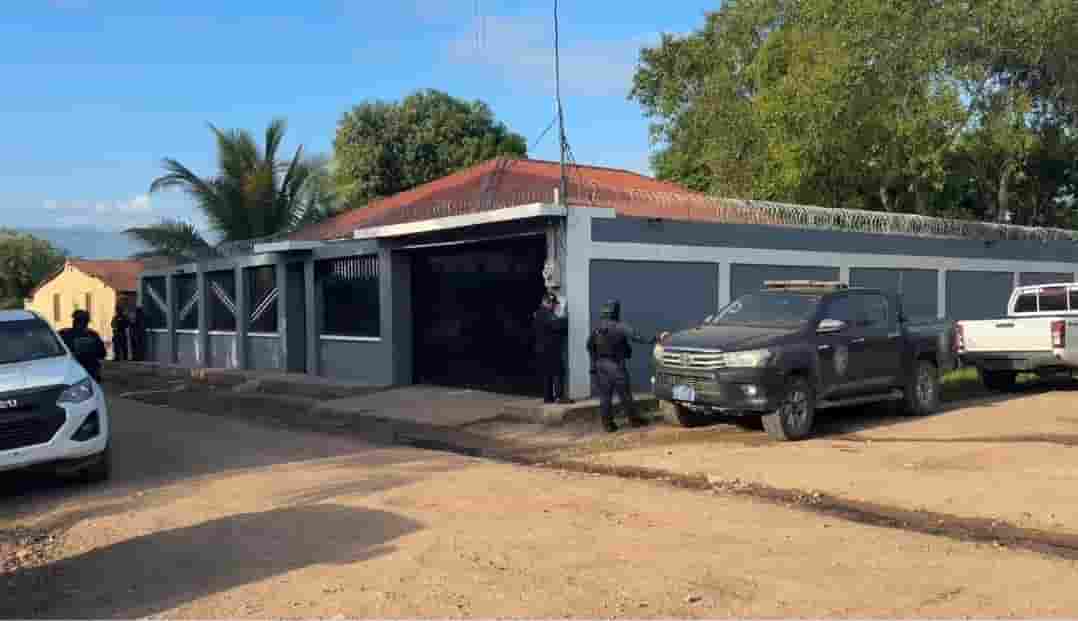 Más de 300 policías ejecutan operativos contra estructura criminal en Olanchito