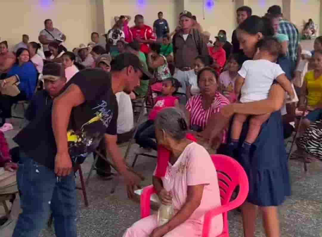 Mil familias de Olanchito reciben segunda entrega de la Tarjeta Bono del PMA; apoyo total alcanzará los 400 dólares por hogar