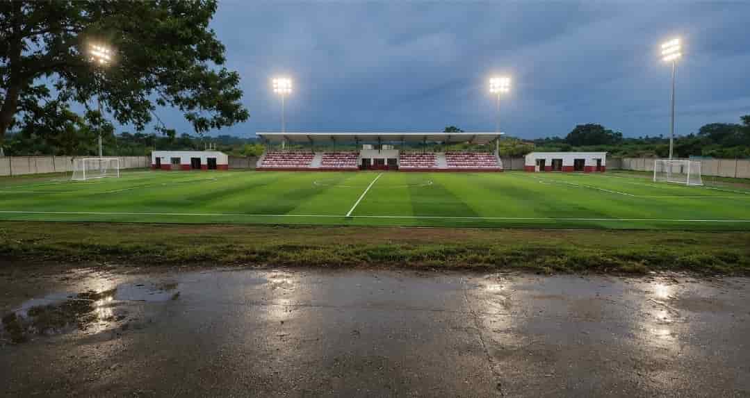 Olanchito se acerca a tener una moderna cancha sintética
